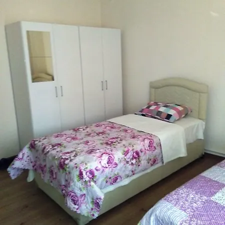 Bahar Хостел *