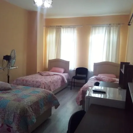 Хостел Bahar *