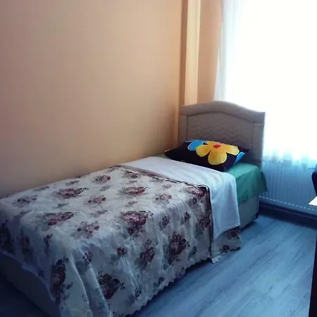 Bahar Hostel